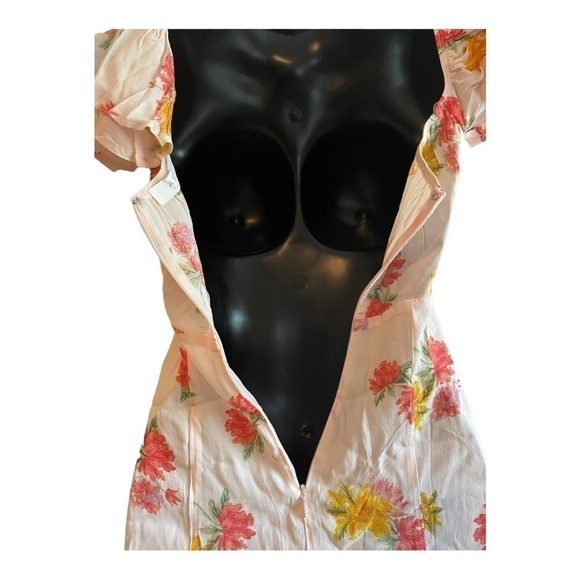 Astr the label KAYLI DRESS BLUSH MULTI FLORAL - Picture 10 of 14
